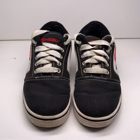 Heelys GR8 Pro 20 Casual Skate Sneaker Youth Size US 2 UK 1 EU 33 black red - Picture 2 of 8